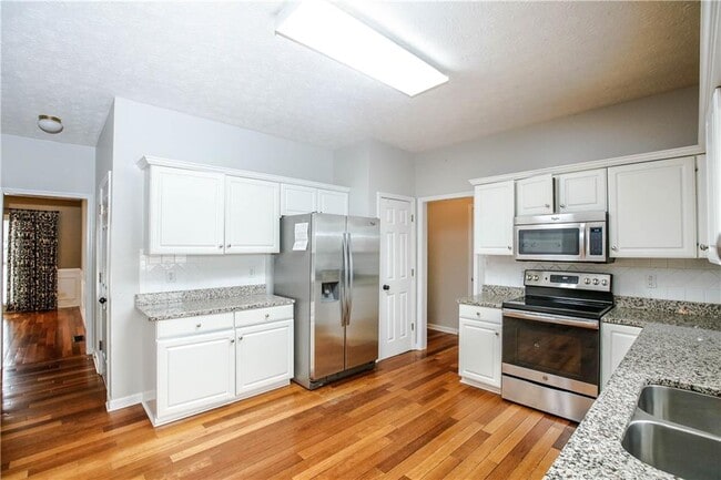 Building Photo - 435 Chandler Ct