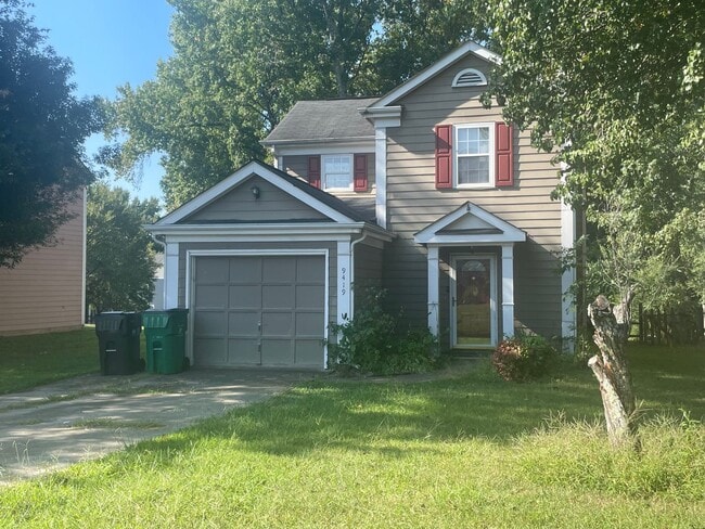 Building Photo - Welcome to this charming 3-bedroom, 2.5-ba...