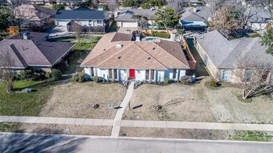 Building Photo - 1101 N Park Dr