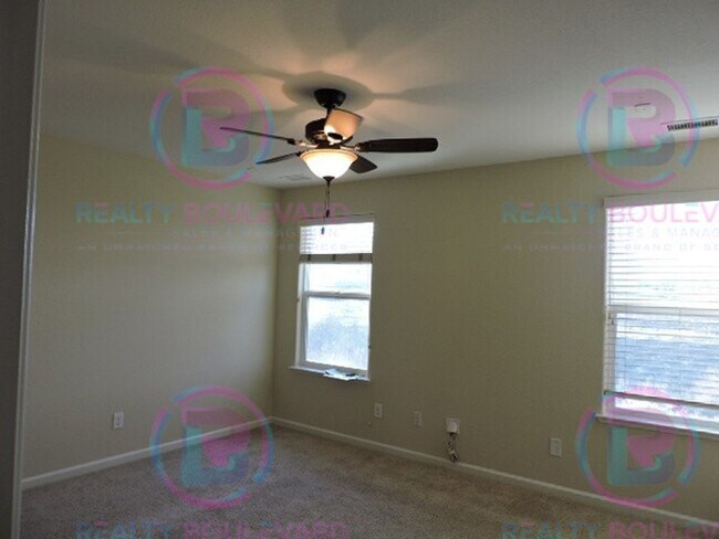 Building Photo - Stunning 4-Bedroom Home with Scenic Views ...