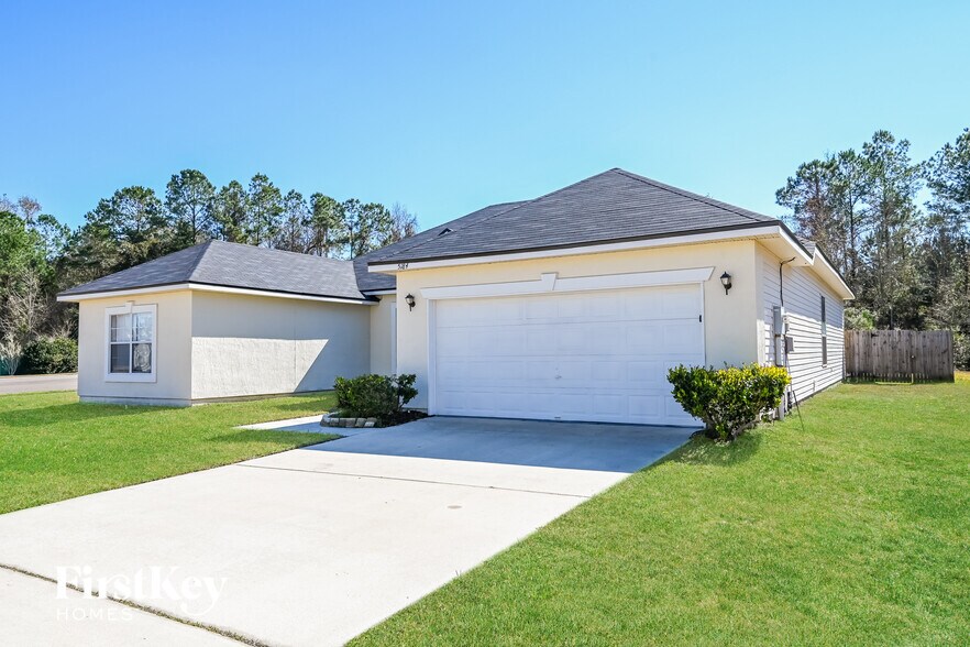 Building Photo - 5184 Johnson Lake Ct