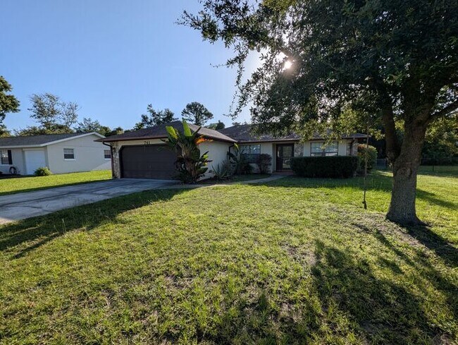 Primary Photo - 741 Medina Ave