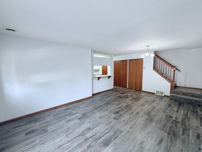 Building Photo - 393 Leeward Trail