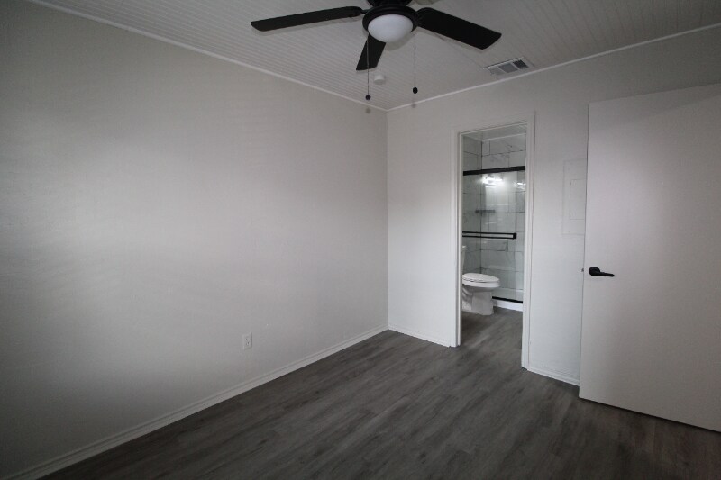 Building Photo - 2902 Sweeney Ln