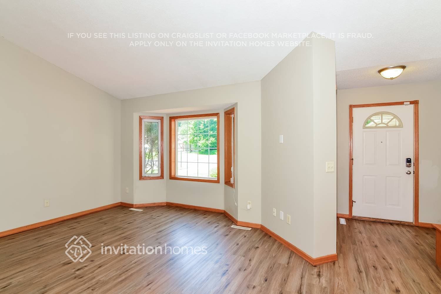 Building Photo - 930 118th Ln NE