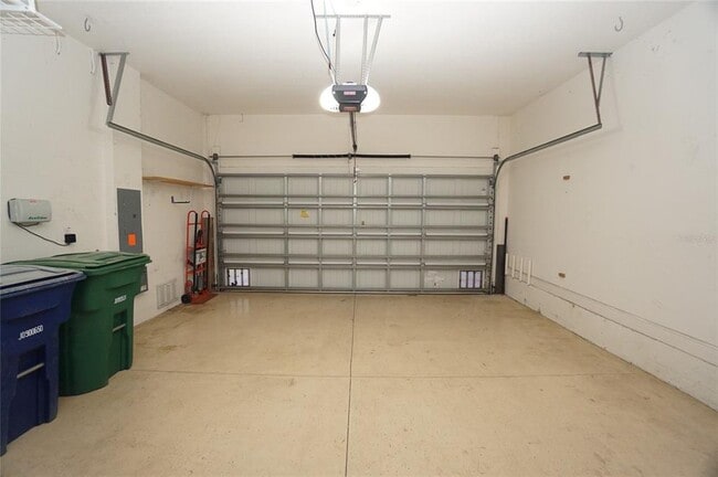 Building Photo - 7303 S Shamrock Rd