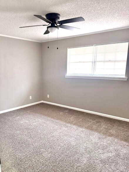 Building Photo - 109 Wildwood Dr