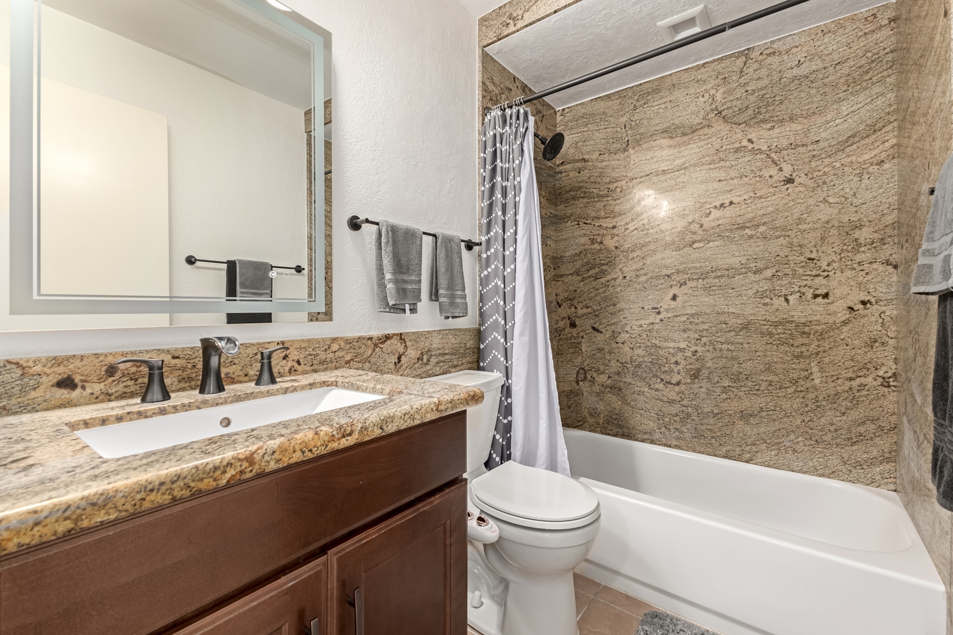 Building Photo - 8735 E Moreland St