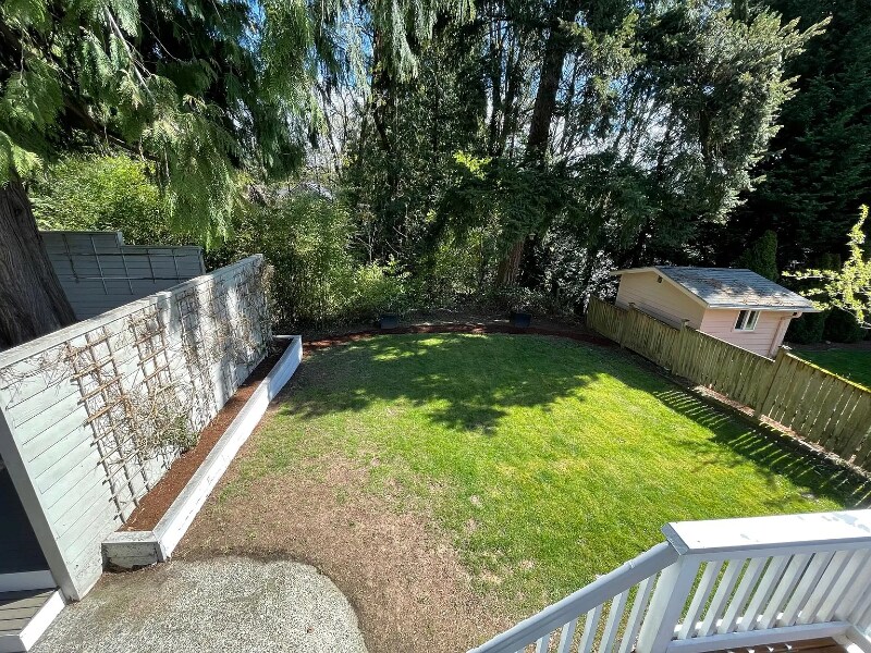 Building Photo - 11044 111th Ave NE