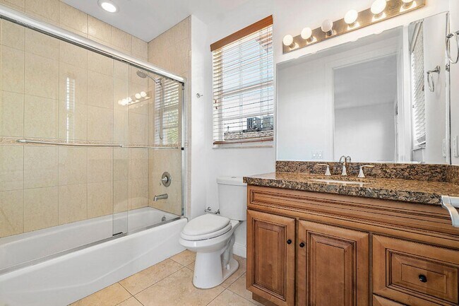 Building Photo - 811 S Federal Hwy