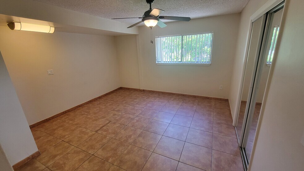 Building Photo - 44 Gumbo Limbo Ave