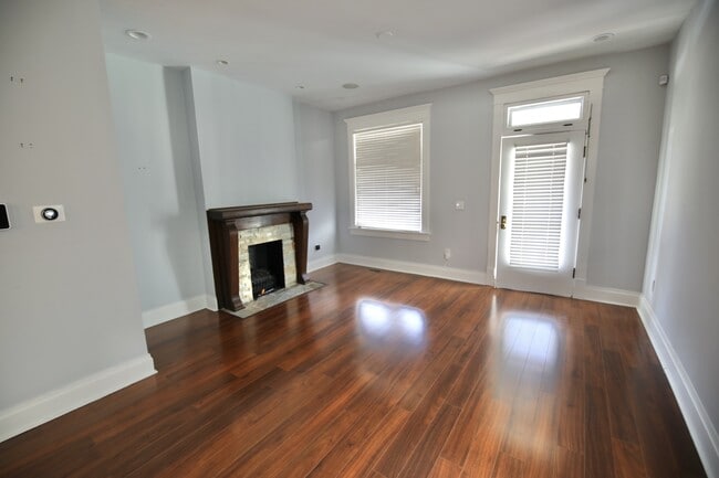 Building Photo - 310 E Beck St