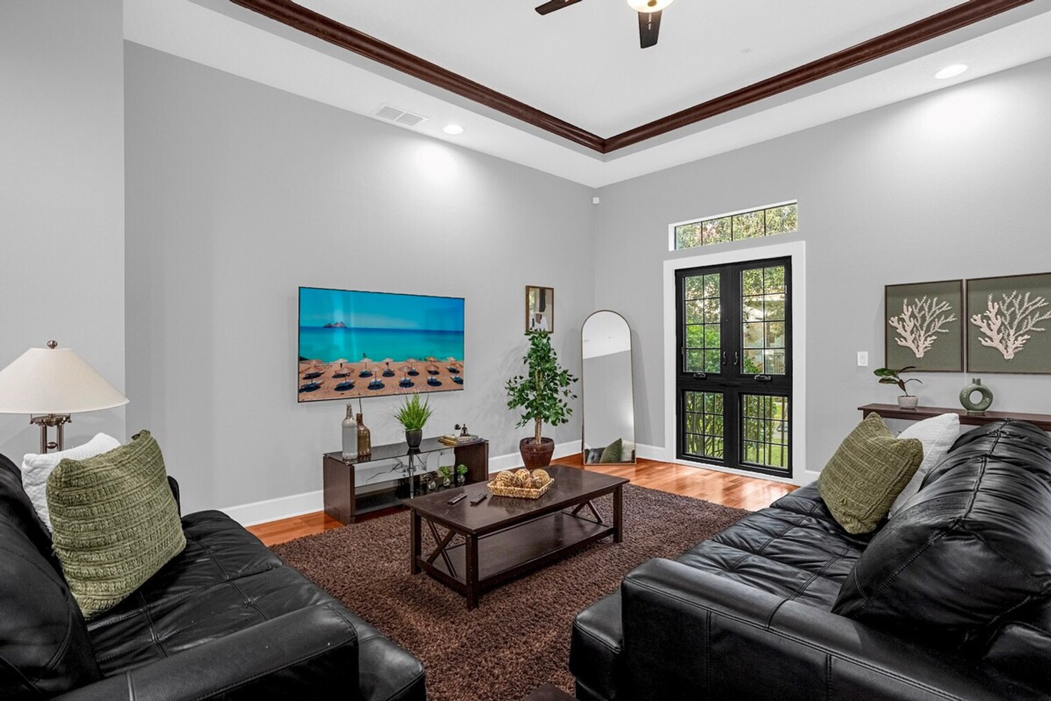 Building Photo - 14545 Damai Ln