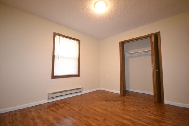 Building Photo - Calhoun Village Apartments