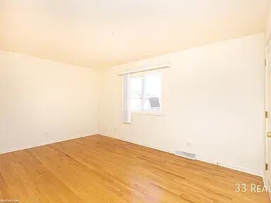 Building Photo - BEAUTIFUL LARGE 3 BED TOWNHOUSE WITH IN-UNIT LAUNDRY!