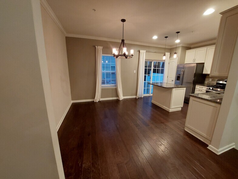 Dining Area - 3845 Jacob Stout Rd