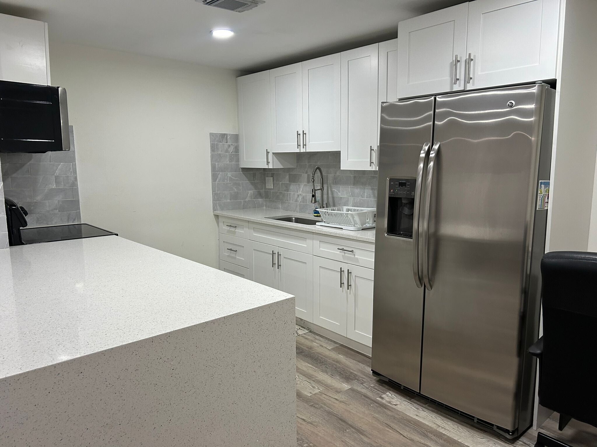 Kitchen - 4460 SW 49th Ct