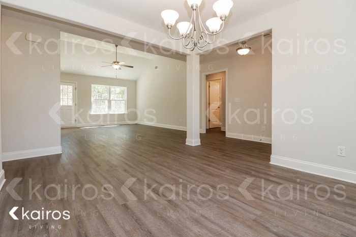 Building Photo - 225 Western Red Cedar Dr