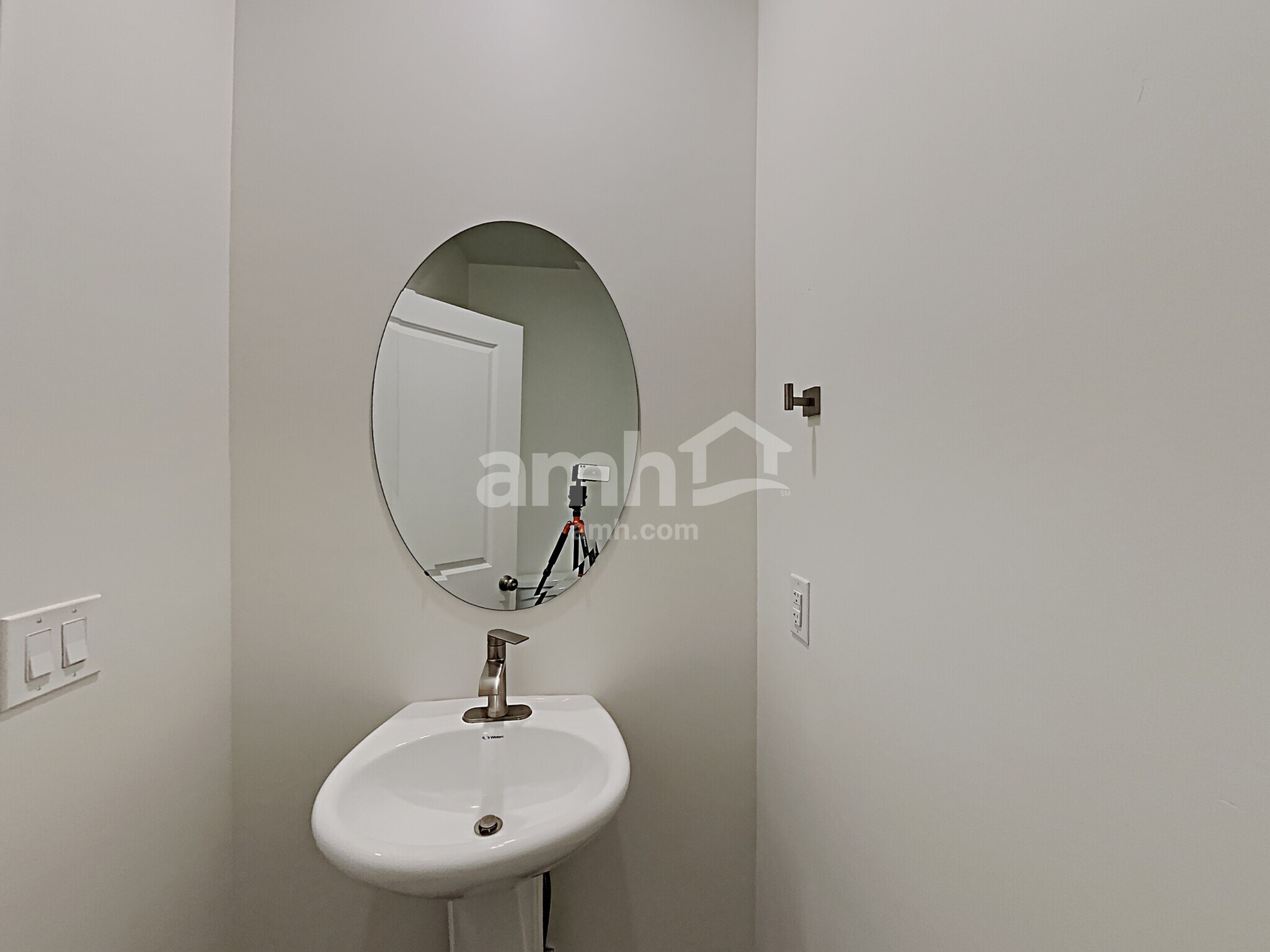 Building Photo - 1279 N Wagon Wy