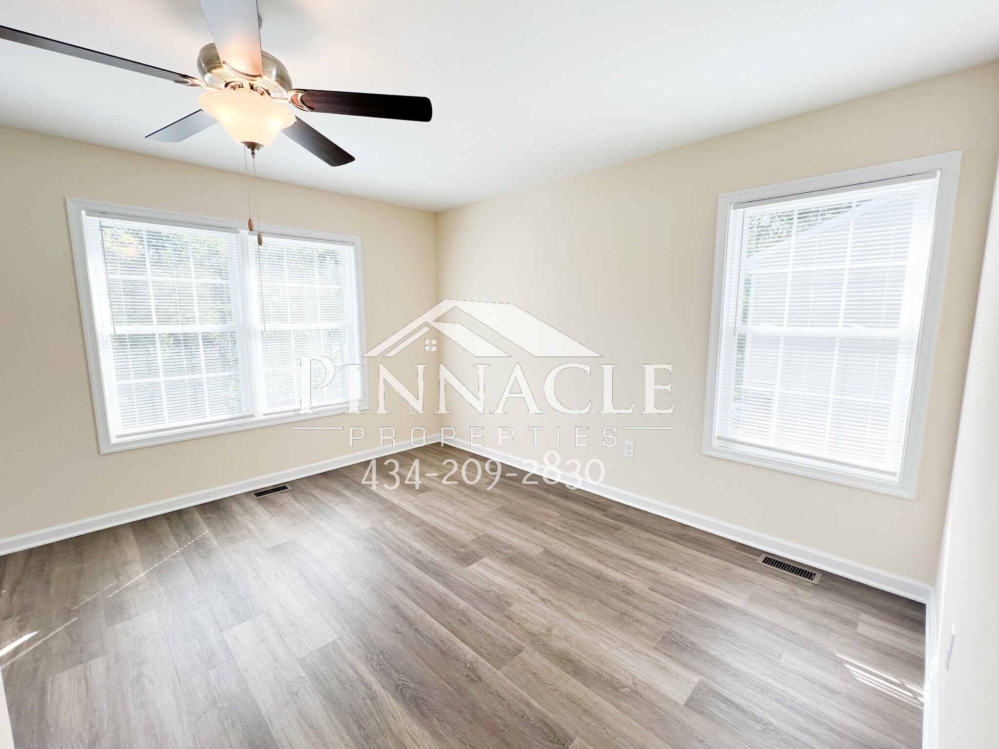 Building Photo - 2305 Tazewell Ave