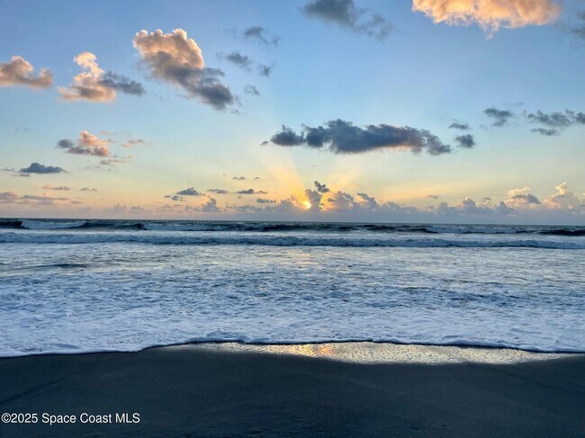 Building Photo - 3585 S Atlantic Ave