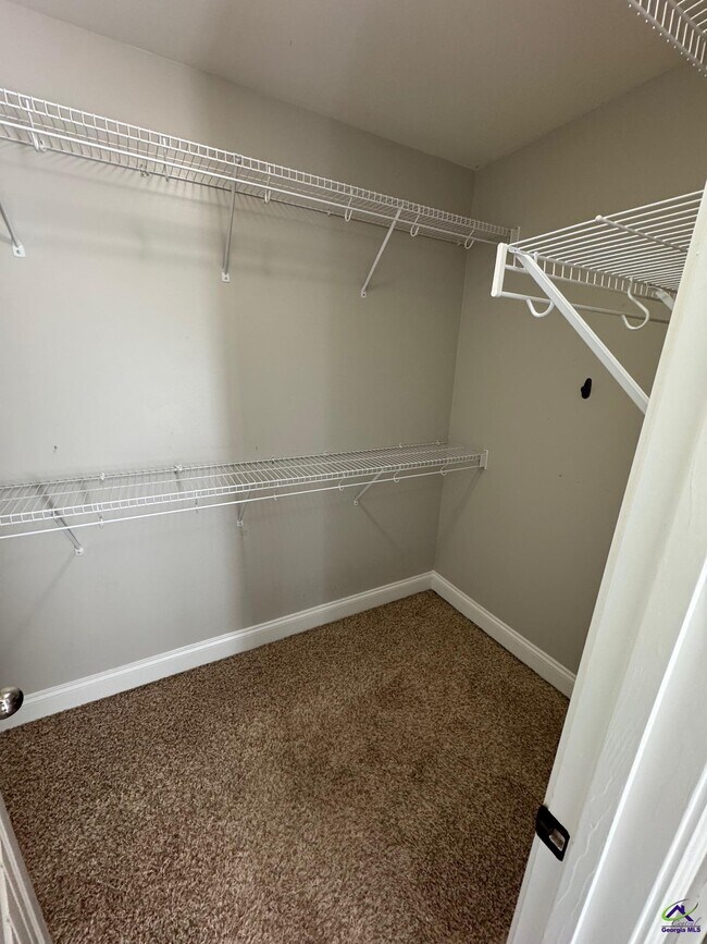 Building Photo - 302 Tug Ct