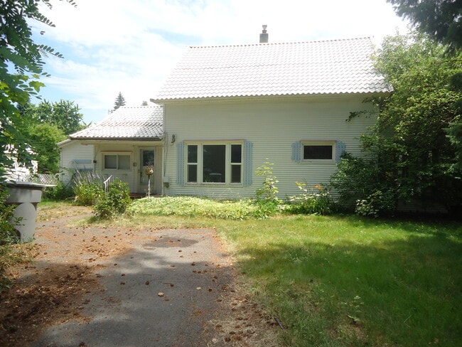 Primary Photo - Adorable 3bed/1.5bath Home Close to School...