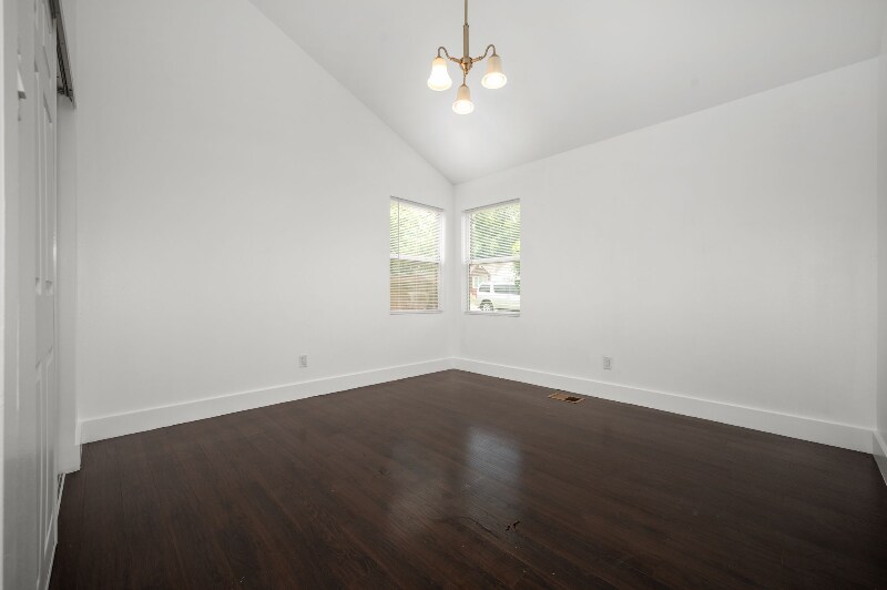 Building Photo - 324 1st Ave