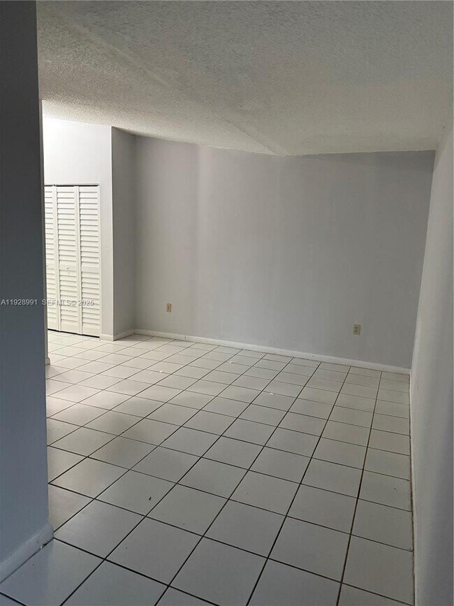 Building Photo - 15355 SW 76th Terrace