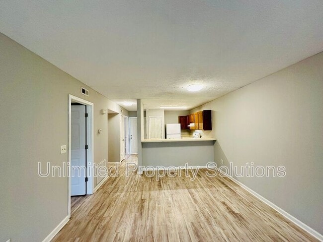 Building Photo - 207 Sunn Aire Ct