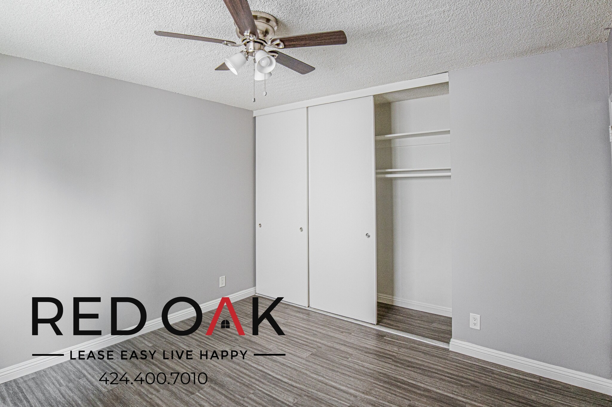 Building Photo - 12737 Moorpark St