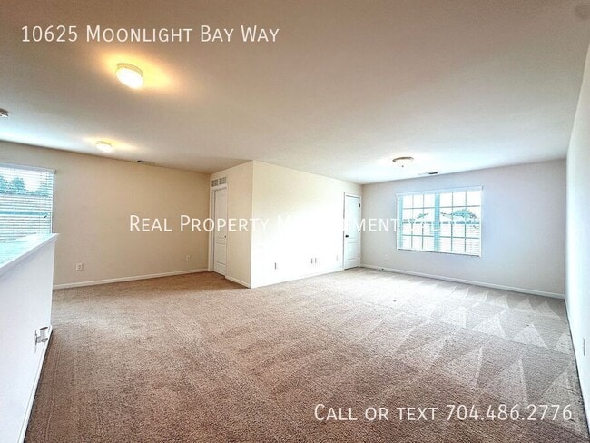 Building Photo - 10625 Moonlight Bay Wy