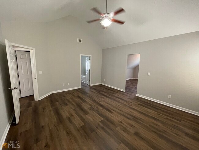 Building Photo - 79 Covington Terrace