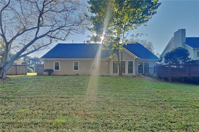 Building Photo - 11925 N Hickory Trace