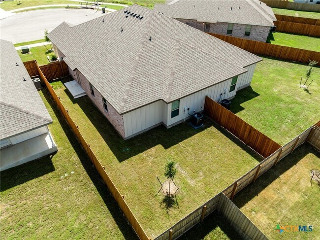 Building Photo - 5115 Rose Petal Ct