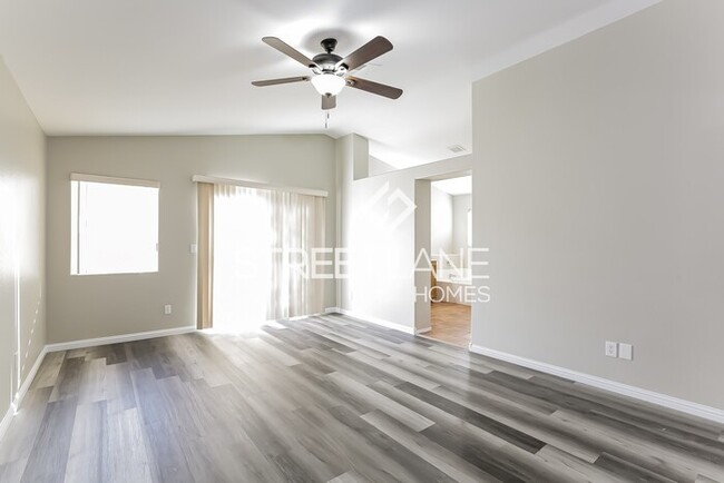 Building Photo - Charming 4 Bedroom in Las Vegas!