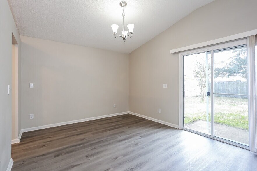 Building Photo - 3762 Maddie Ln