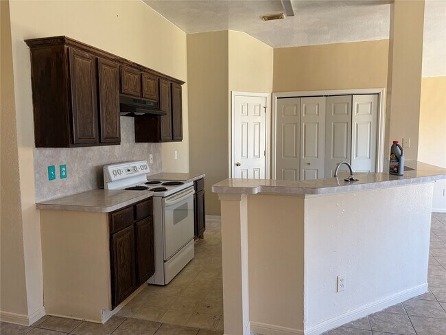 Building Photo - 15738 Boonridge Rd