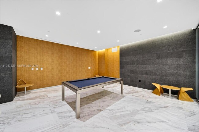 Building Photo - 400 Sunny Isles Blvd