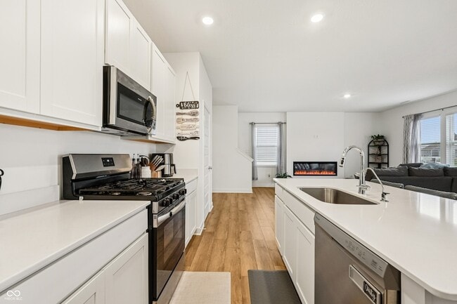 Building Photo - 4544 Nokes Pl