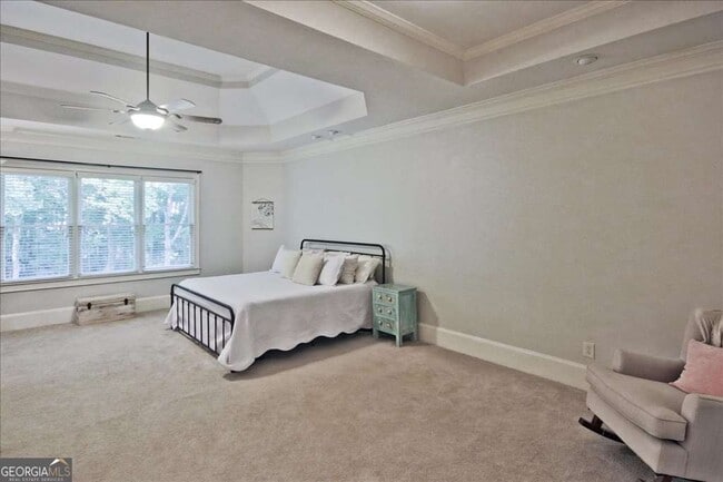 Building Photo - 6245 Spalding Dr