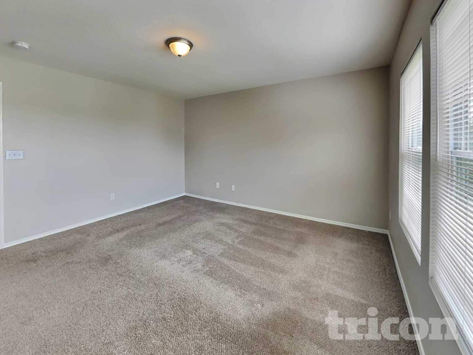 Building Photo - 969 Willow Creek Dr