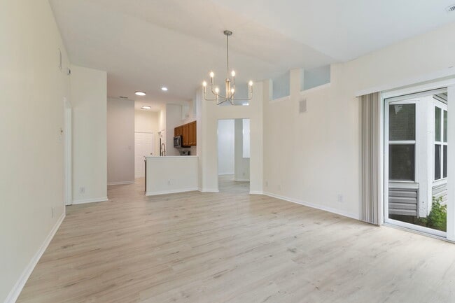 Building Photo - 3415 Waterloo Dr