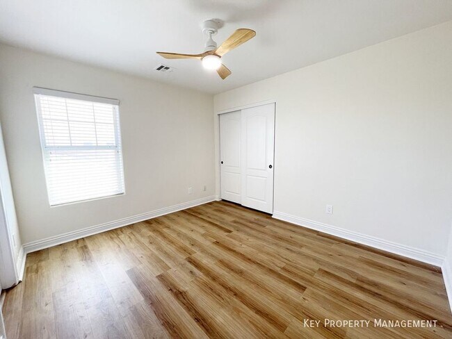 Building Photo - 2913 Big Mountain Ave