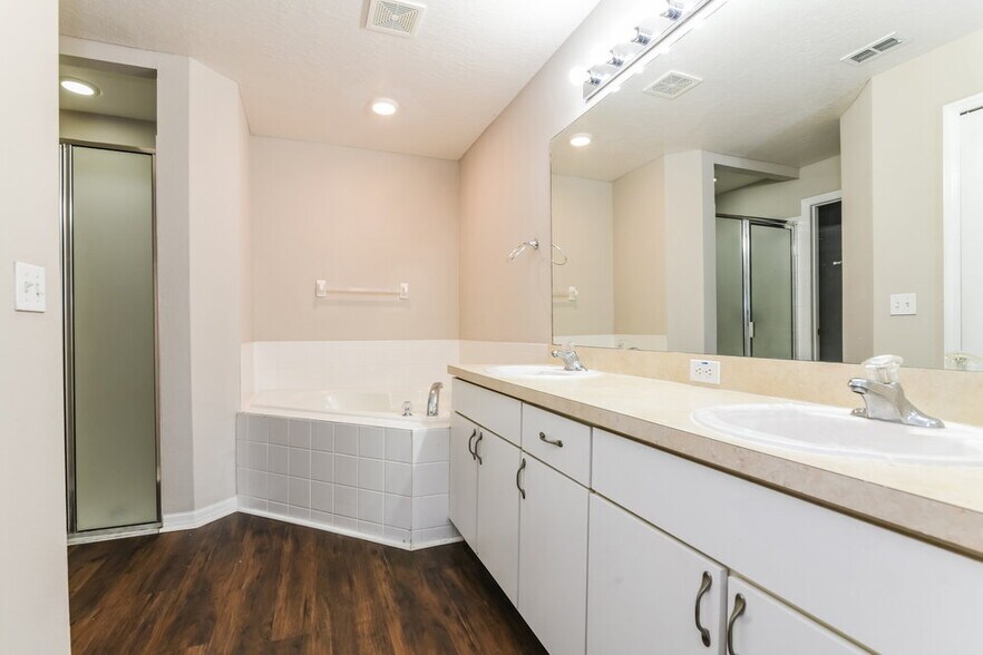 Building Photo - 1138 Orne Ct