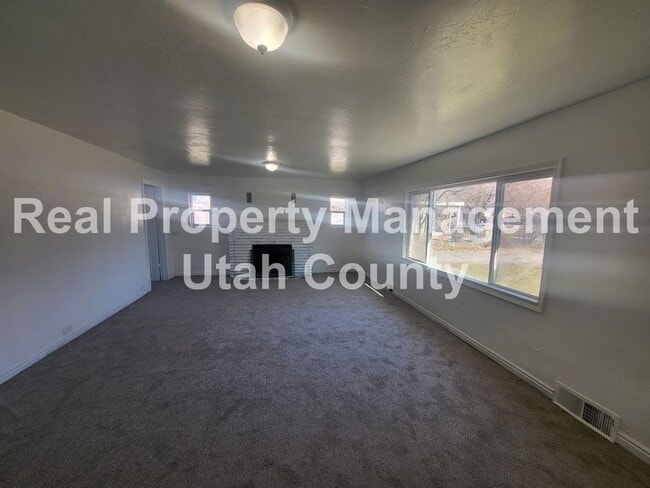 Building Photo - 345 N 1000 W St
