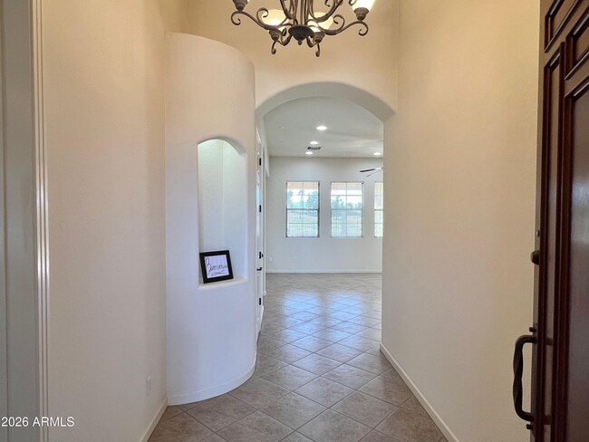 Building Photo - 14313 W Alvarado Dr