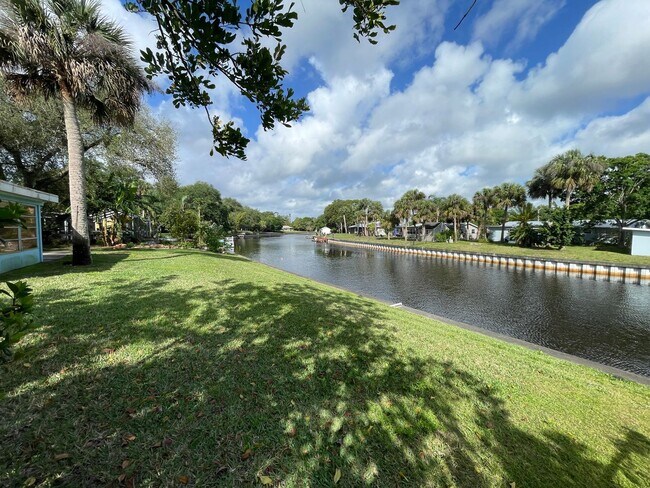 Building Photo - Two bedroom two bath Canal front rental ho...