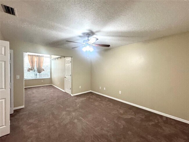 Building Photo - 2800 Countryside Blvd