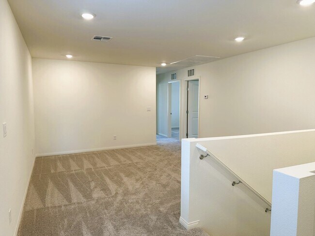 Building Photo - 7057 Dandelion Pk Ave
